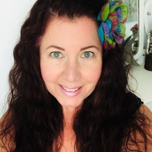 Meet your Posher, Debra